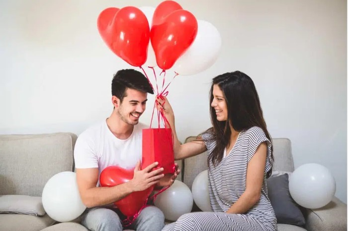 Creative Ideas to Celebrate Your Husbands Birthday From Afar